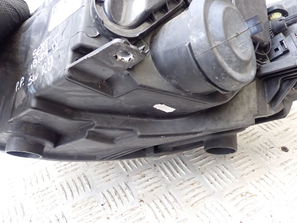 LAMPA PRAWY PRZÓD SEAT IBIZA IV  6J1941005D / 6J1941006D - 7