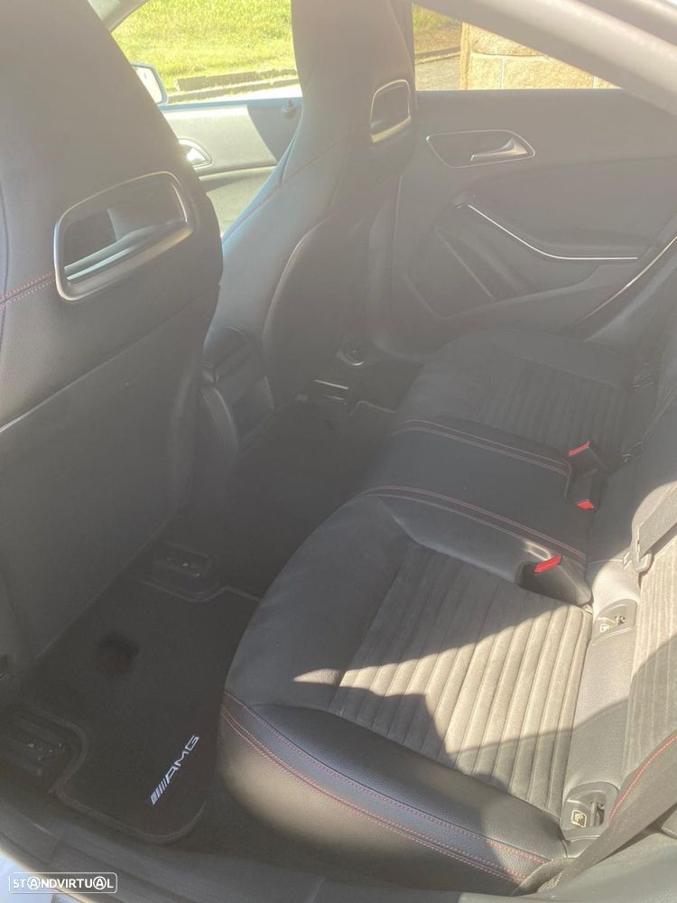 Mercedes-Benz CLA 200 (CDI) d AMG Line - 12