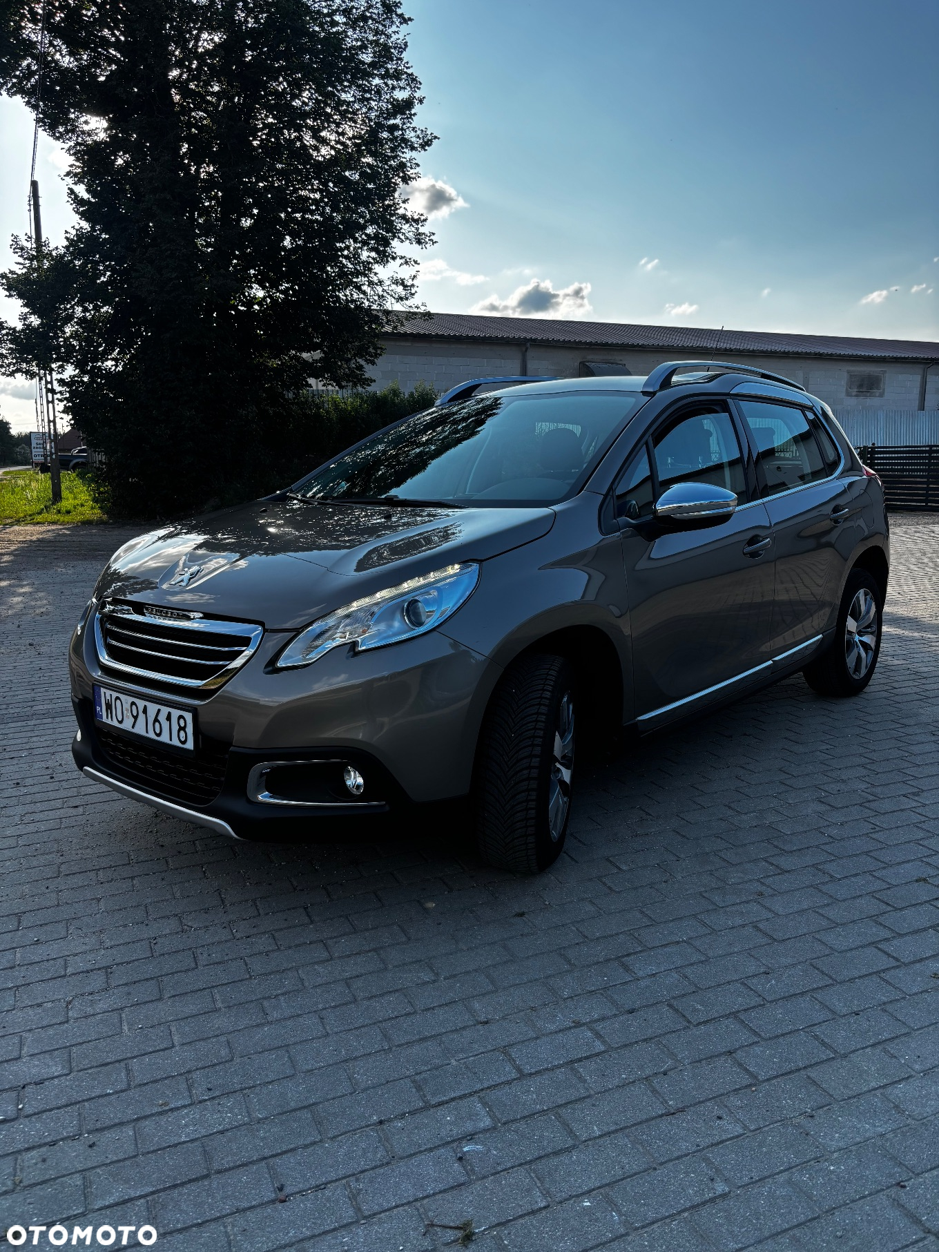 Peugeot 2008 1.2 Pure Tech GPF Allure S&S - 4