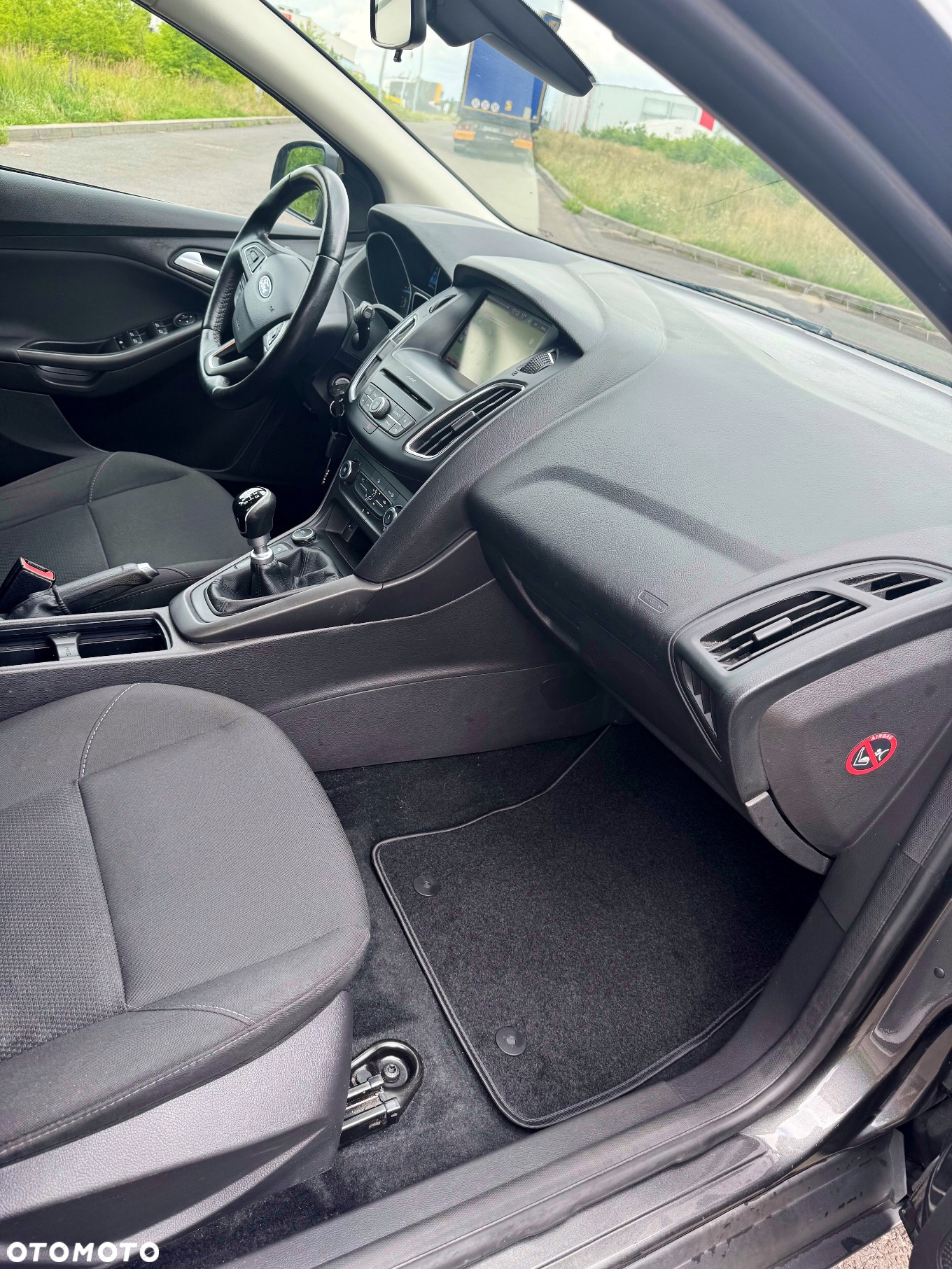 Ford Focus 1.5 TDCi SYNC Edition - 14