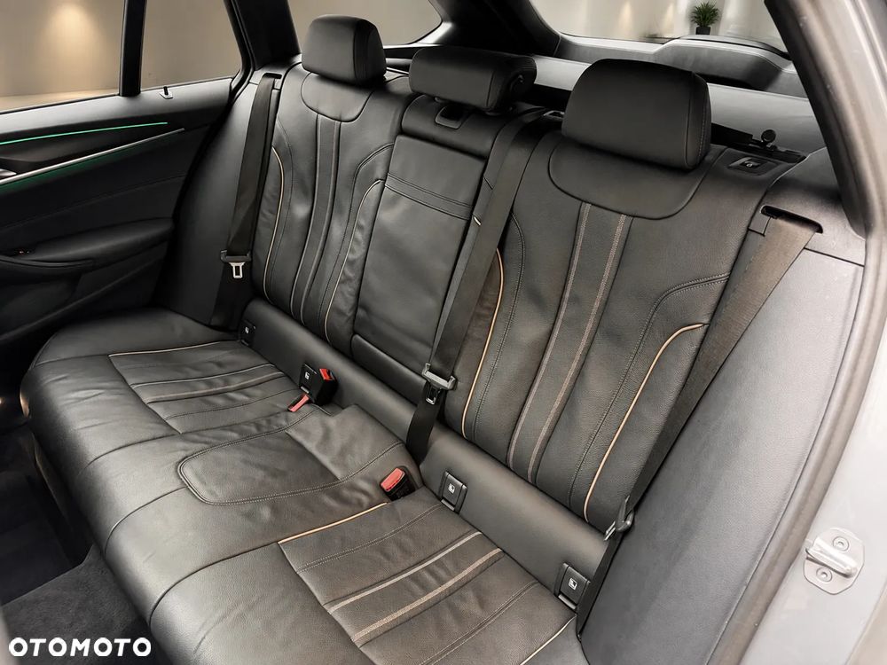 BMW Seria 5 520d xDrive mHEV M Sport sport - 18