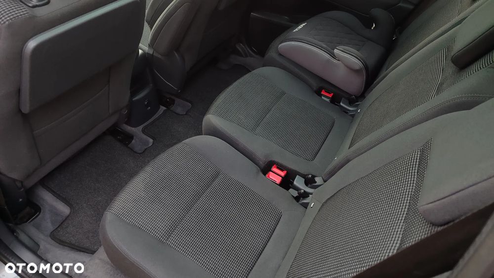 Peugeot 5008 HDI FAP 115 Allure - 22