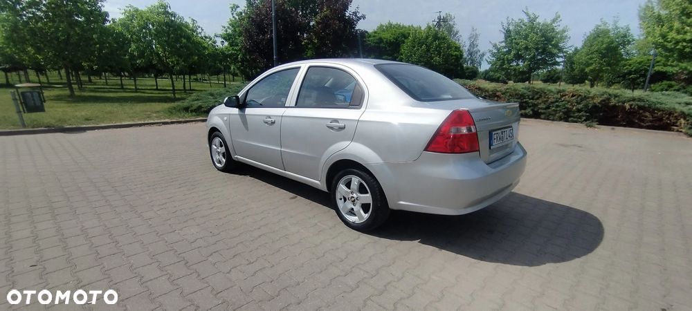 Chevrolet Aveo - 2
