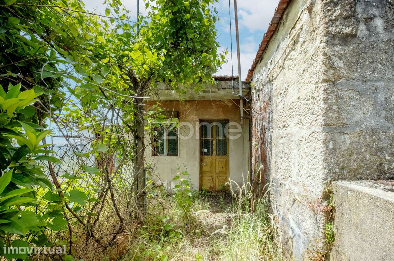 Moradia T2 com quintal - Aldeia de Tralhariz, Carrazeda de Ansiães - Grande imagem: 4/20