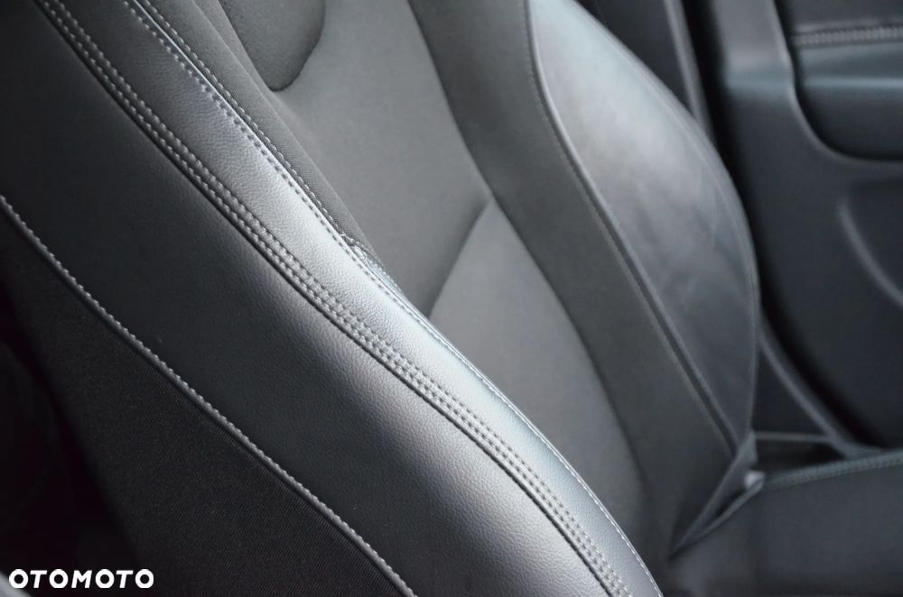 Volvo V60 D2 Momentum - 23