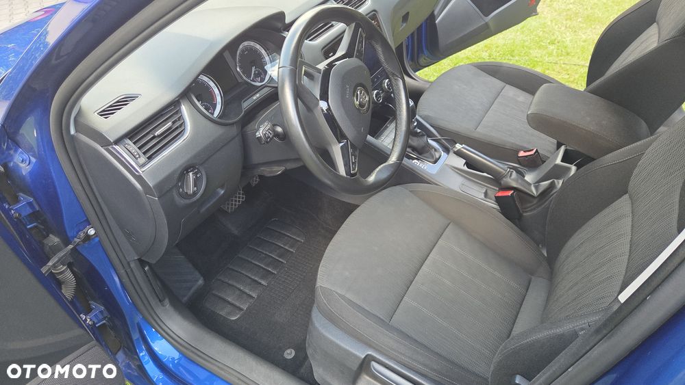 Skoda Octavia 2.0 TDI SCR Style DSG - 11
