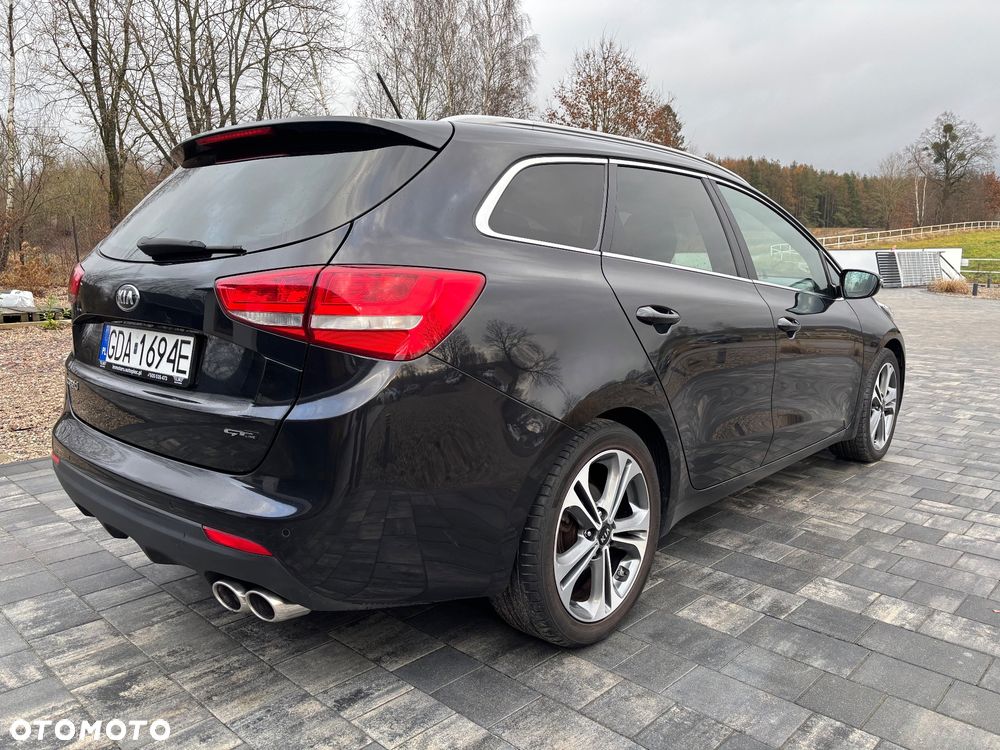 Kia Ceed 1.6 CRDi 136 ISG GT Line - 4