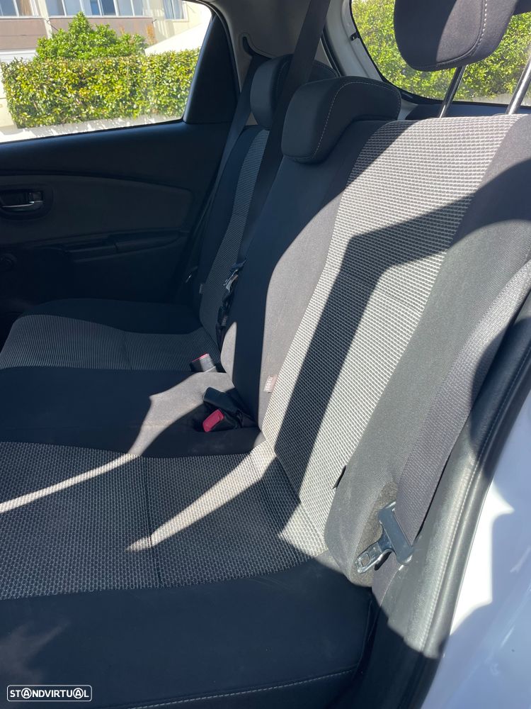 Toyota Yaris - 8