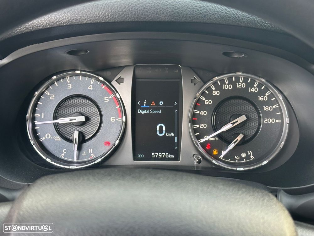 Toyota Hilux 2.4 D-4D 4WD CE CM - 7
