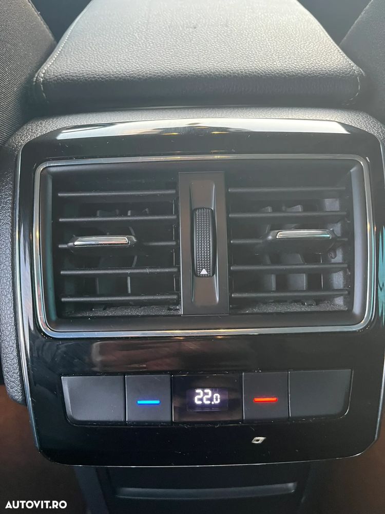Skoda Superb 2.0 TDI DSG Style - 15