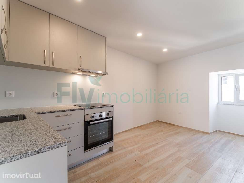 Andar de Moradia T2 para Arrendamento- Tagilde - Grande imagem: 3/17