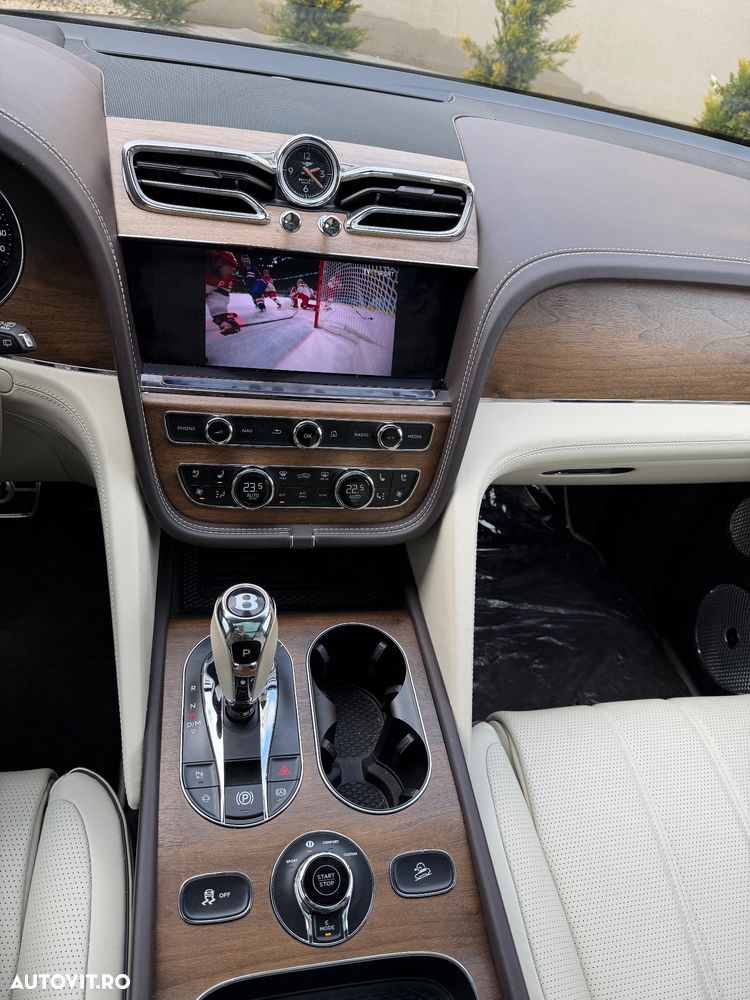 Bentley Bentayga - 26