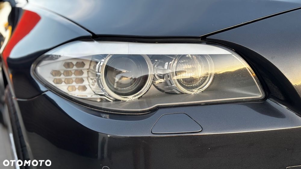 BMW Seria 5 550i - 3