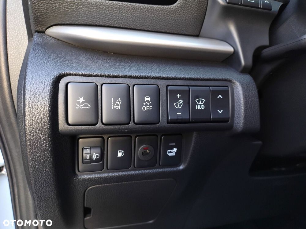 Mitsubishi Eclipse Cross 2.4 PHEV Instyle Plus - 24