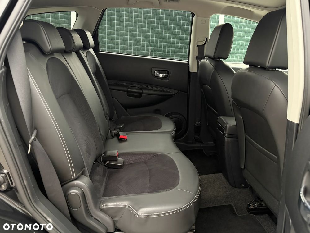 Nissan Qashqai+2 - 20