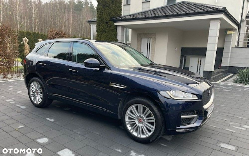 Jaguar F-Pace - 8