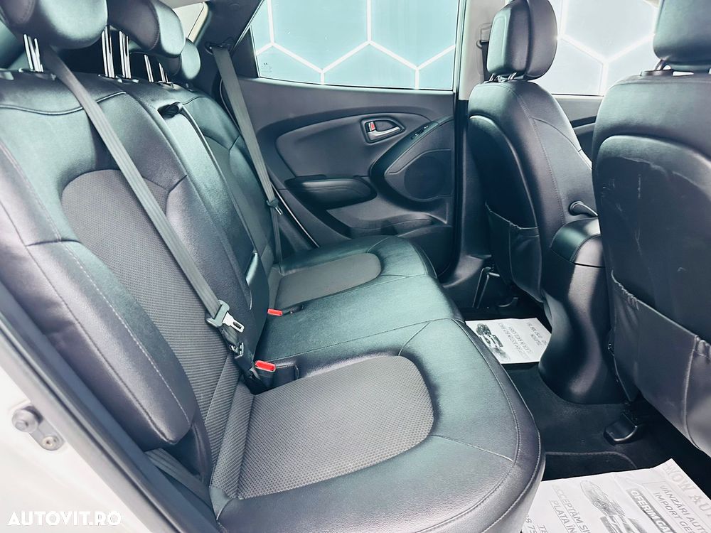 Hyundai ix35 blue 1.6 2WD Finale Silver - 7