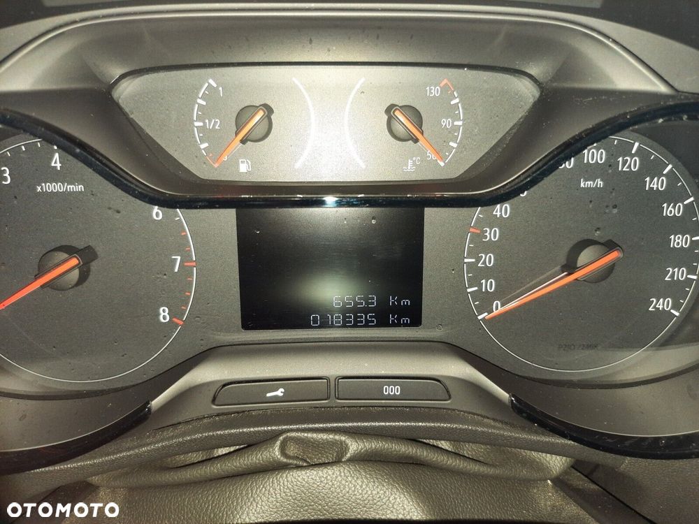 Opel Crossland 1.2 T - 11