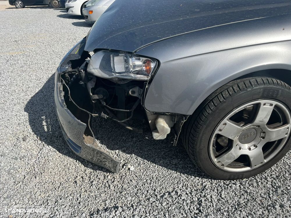 Audi A4 Avant 2.0 TDi - 4