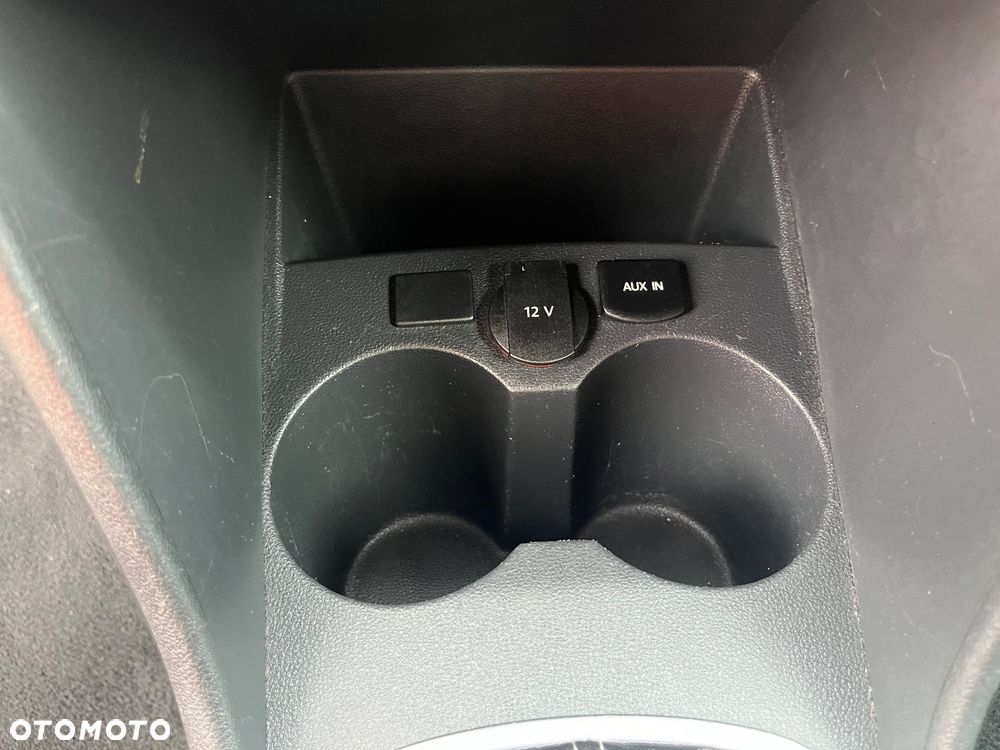 Volkswagen Polo 1.4 16V Comfortline - 27