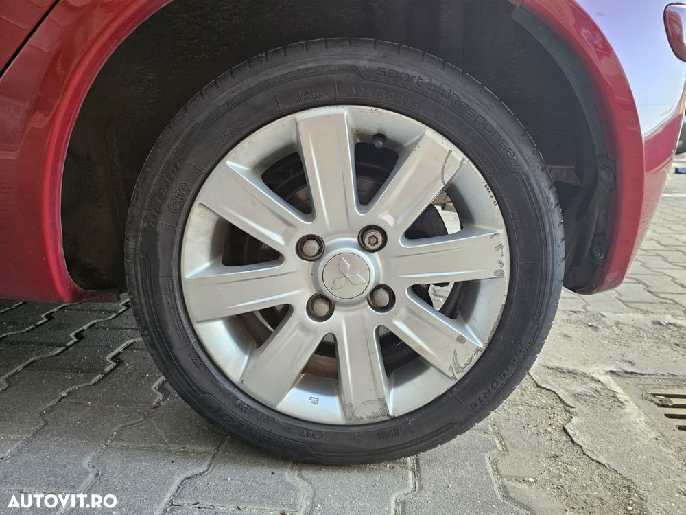Mitsubishi Colt - 20