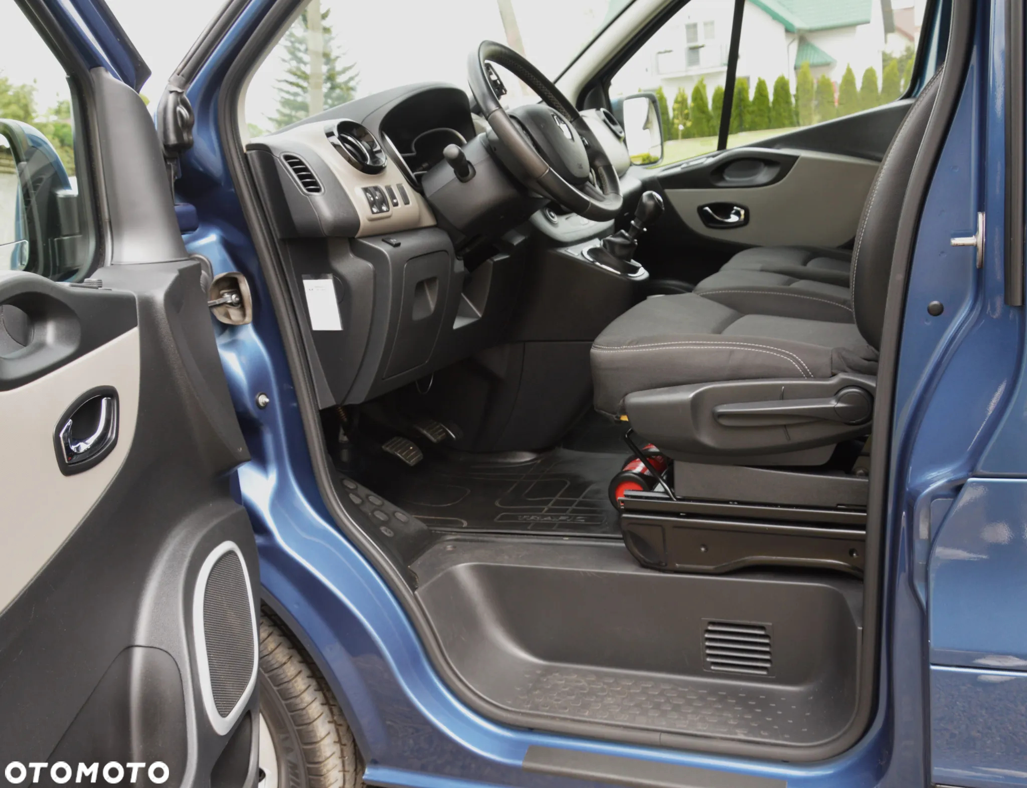 Renault Trafic - 16