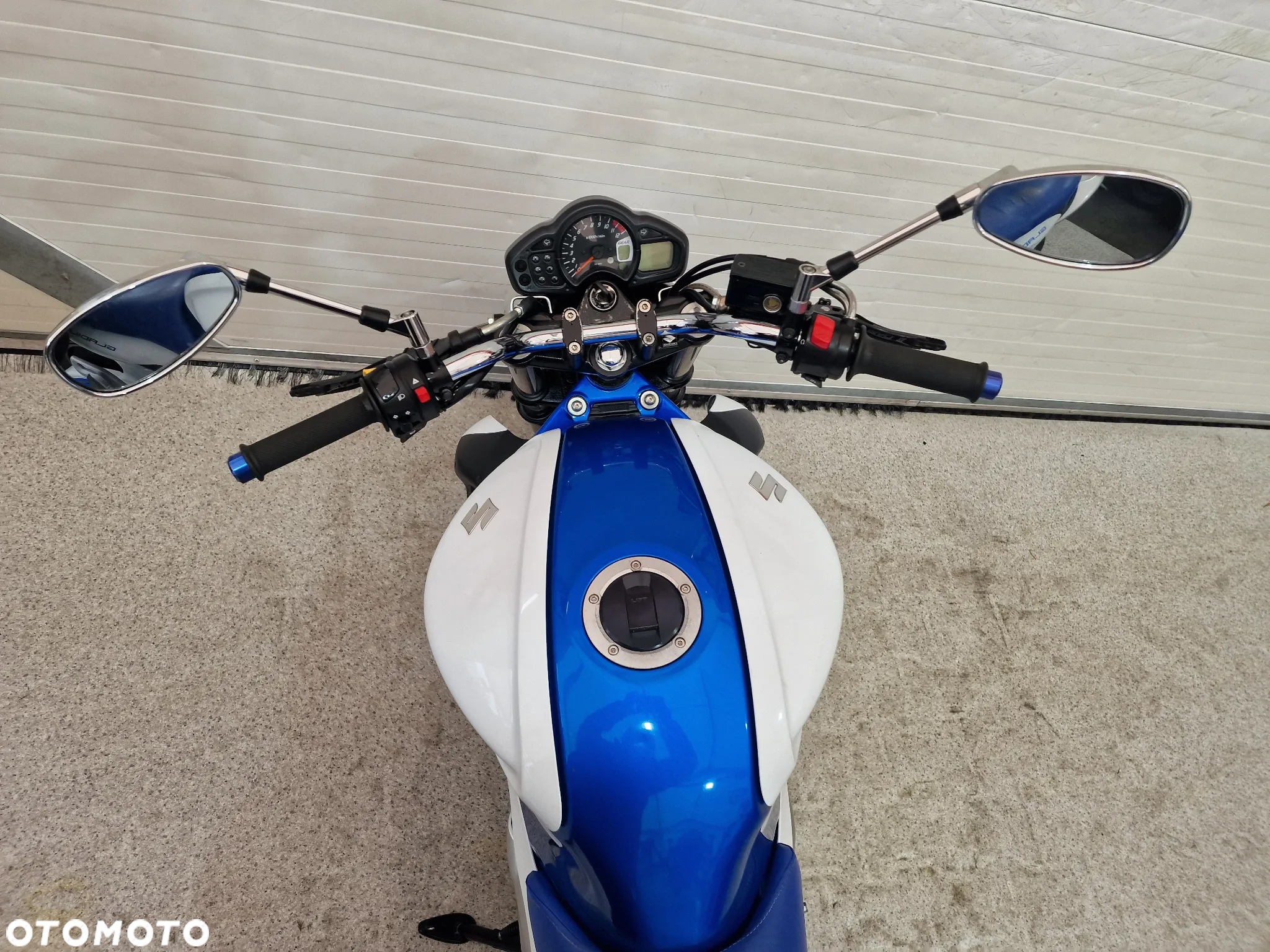 Suzuki Gladius - 28