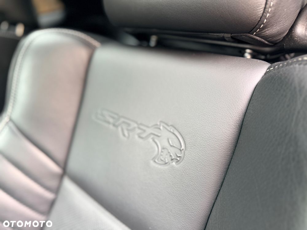 Dodge Challenger 6.2 Hellcat - 17