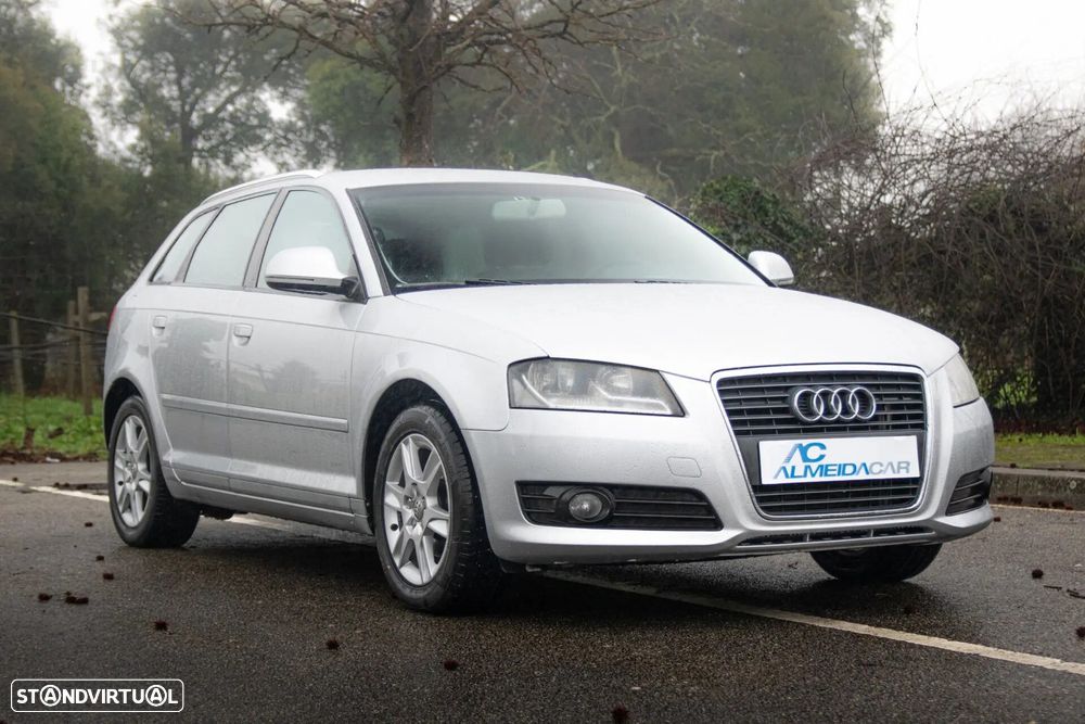 Audi A3 Sportback 1.6 TDI Attraction - 4