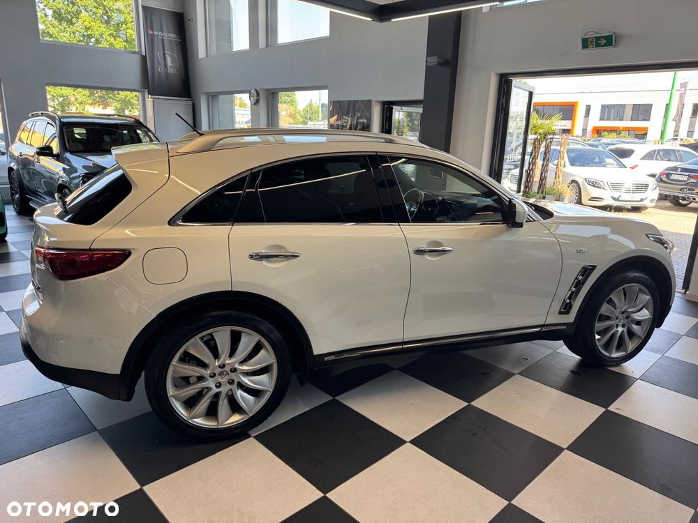 Infiniti FX FX30d S Premium - 4