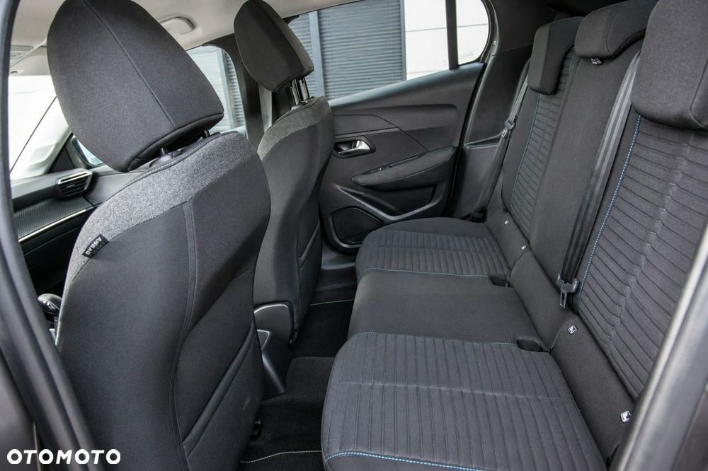 Peugeot 208 - 22