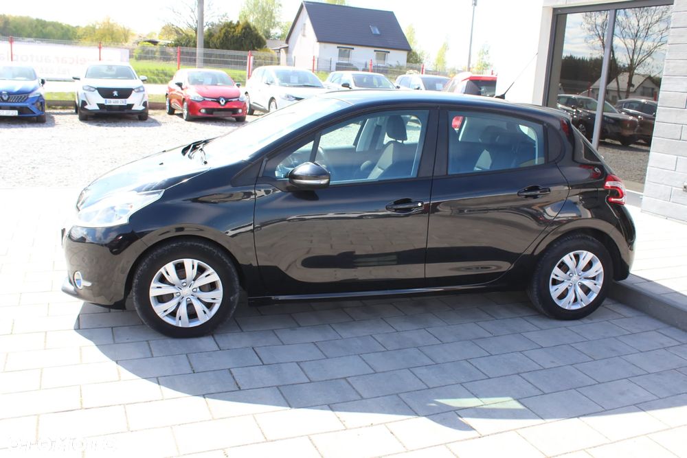 Peugeot 208 82 VTI Allure - 3