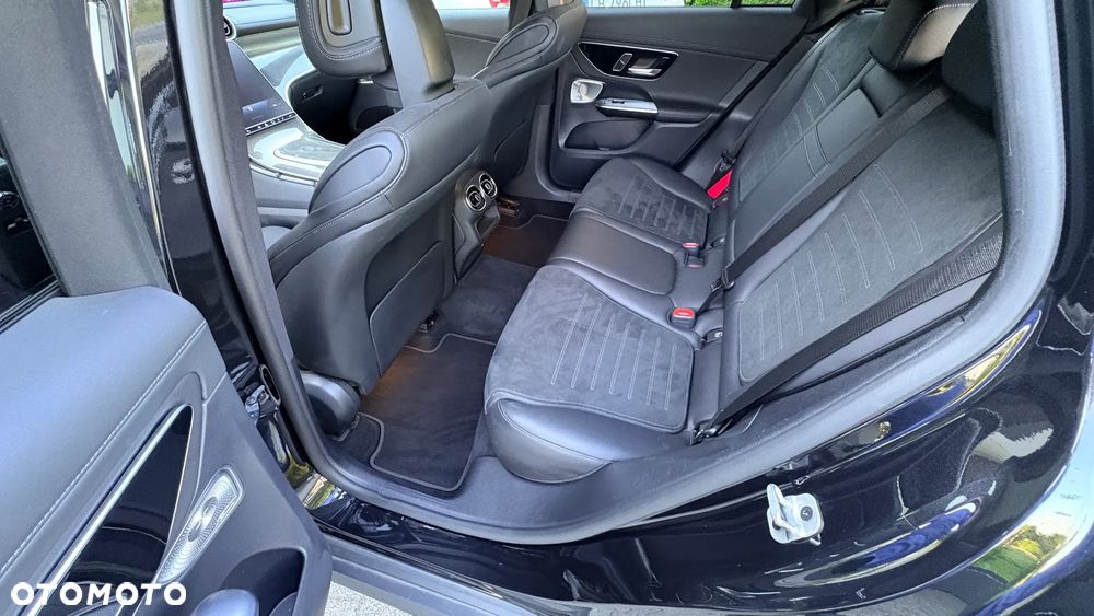Mercedes-Benz GLC 300 d mHEV 4-Matic AMG Line - 12