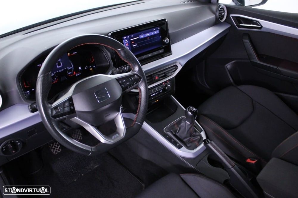 SEAT Arona 1.0 TSI FR - 31