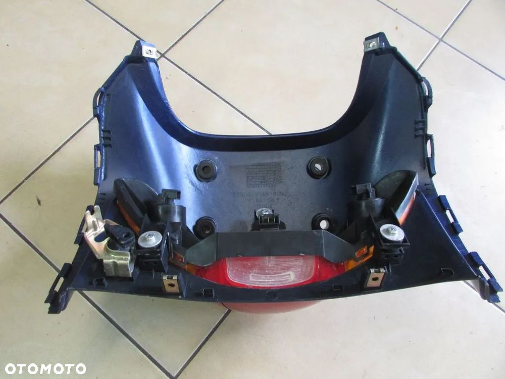 HONDA NTV 650 Deauville lampa tył - 2