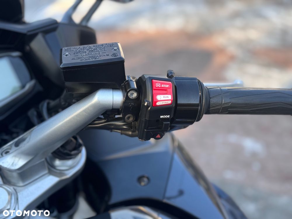Yamaha FJR - 24