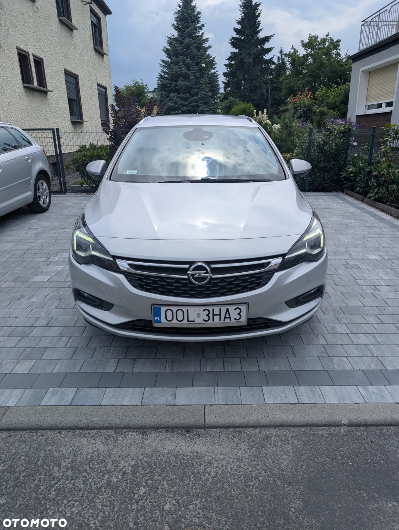 Opel Astra V 1.6 CDTI Dynamic S&S - 2