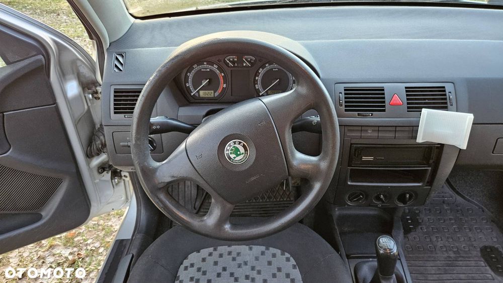Skoda Fabia 1.4 16V Classic - 11