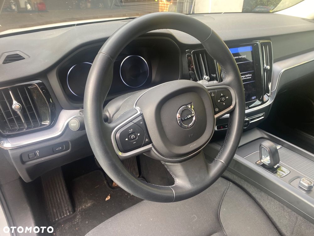 Volvo V60 B3 B Momentum Core - 6