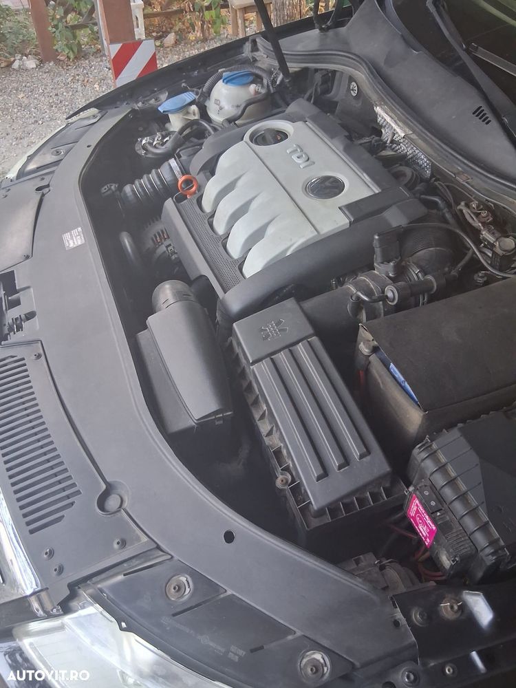 Volkswagen Passat 2.0 TDI DPF Comfortline - 12