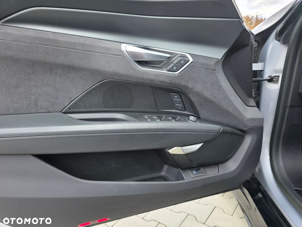 Audi e-tron GT 60 93kWh Quattro - 12