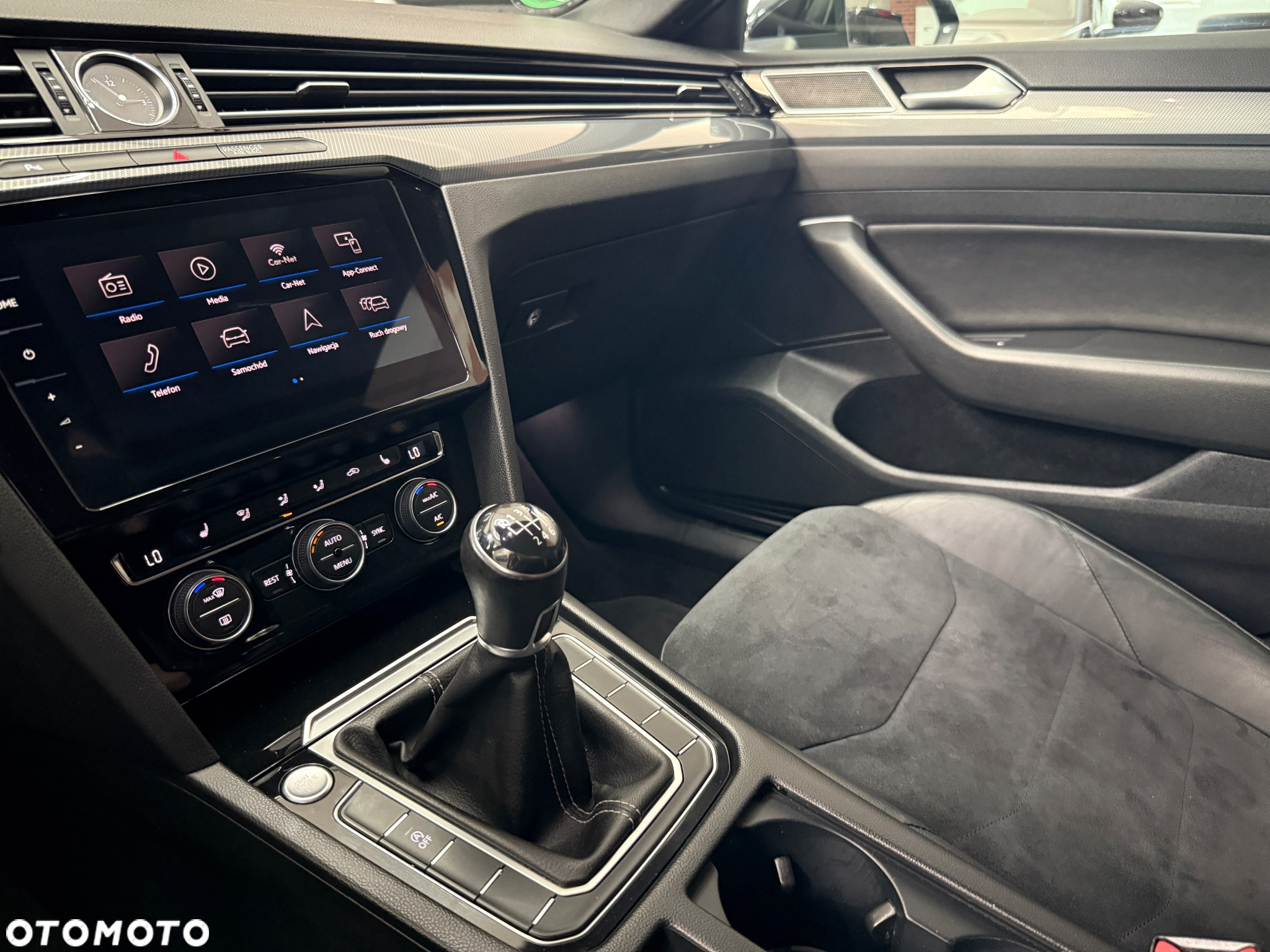 Volkswagen Arteon 2.0 TDI SCR R-Line - 25