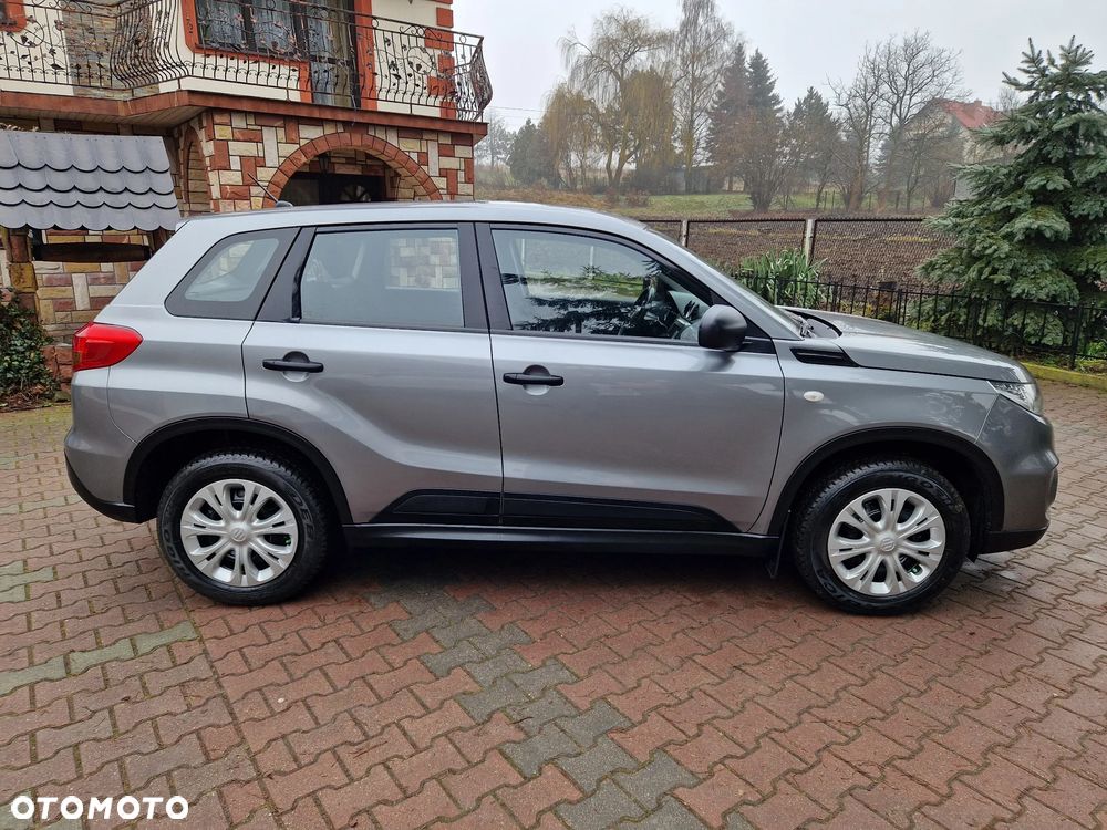 Suzuki Vitara 1.6 Comfort 4WD - 39