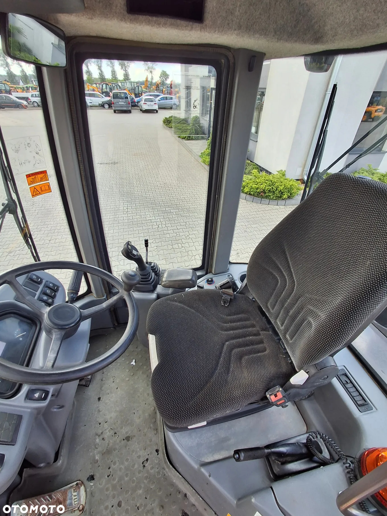 Volvo L 30 B PRO - 10