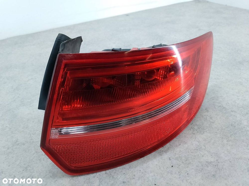 LAMPA TYLNA PRAWA AUDI A3 8P/8PA/8P7 HATCHBACK 5D 2009-2013 - 1
