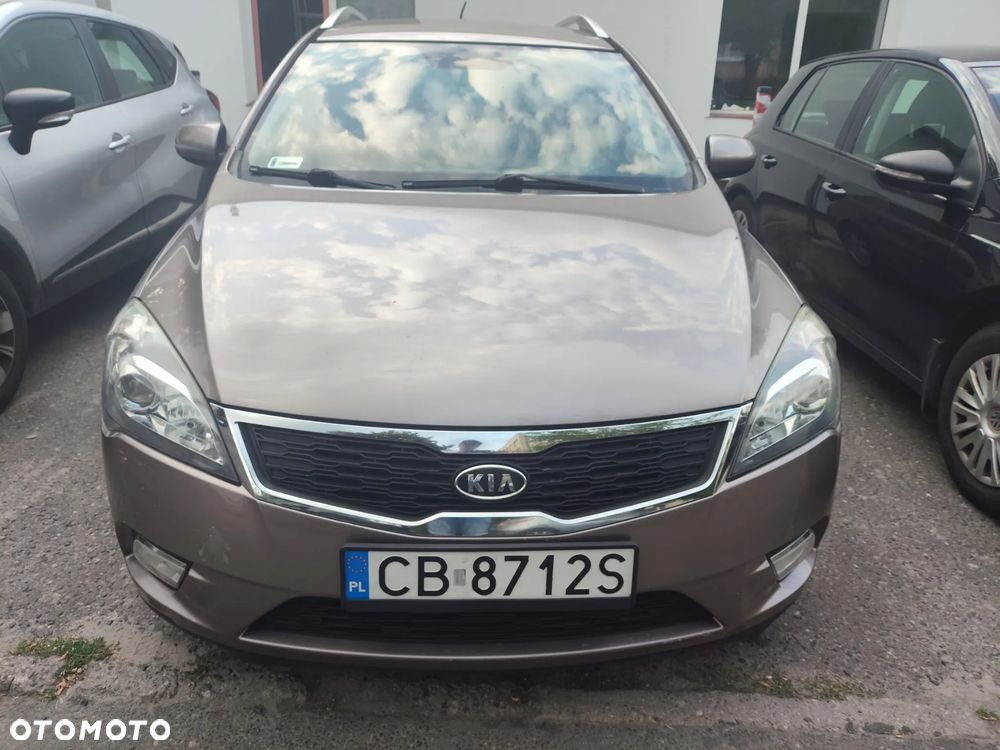 Kia Ceed - 1
