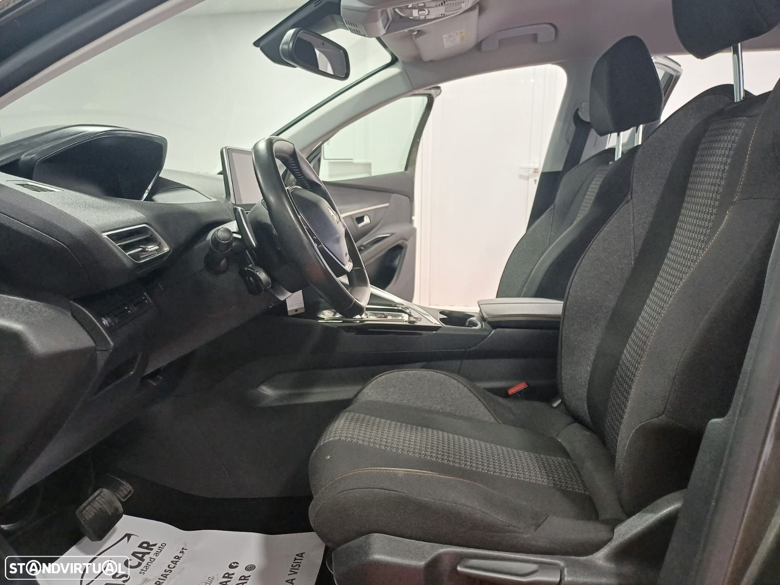 Peugeot 5008 1.5 BlueHDi Allure EAT8 - 9