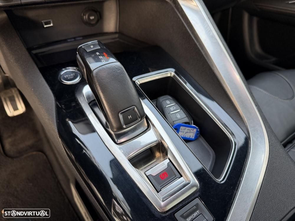 Peugeot 3008 1.6 BlueHDi GT Line EAT6 - 24