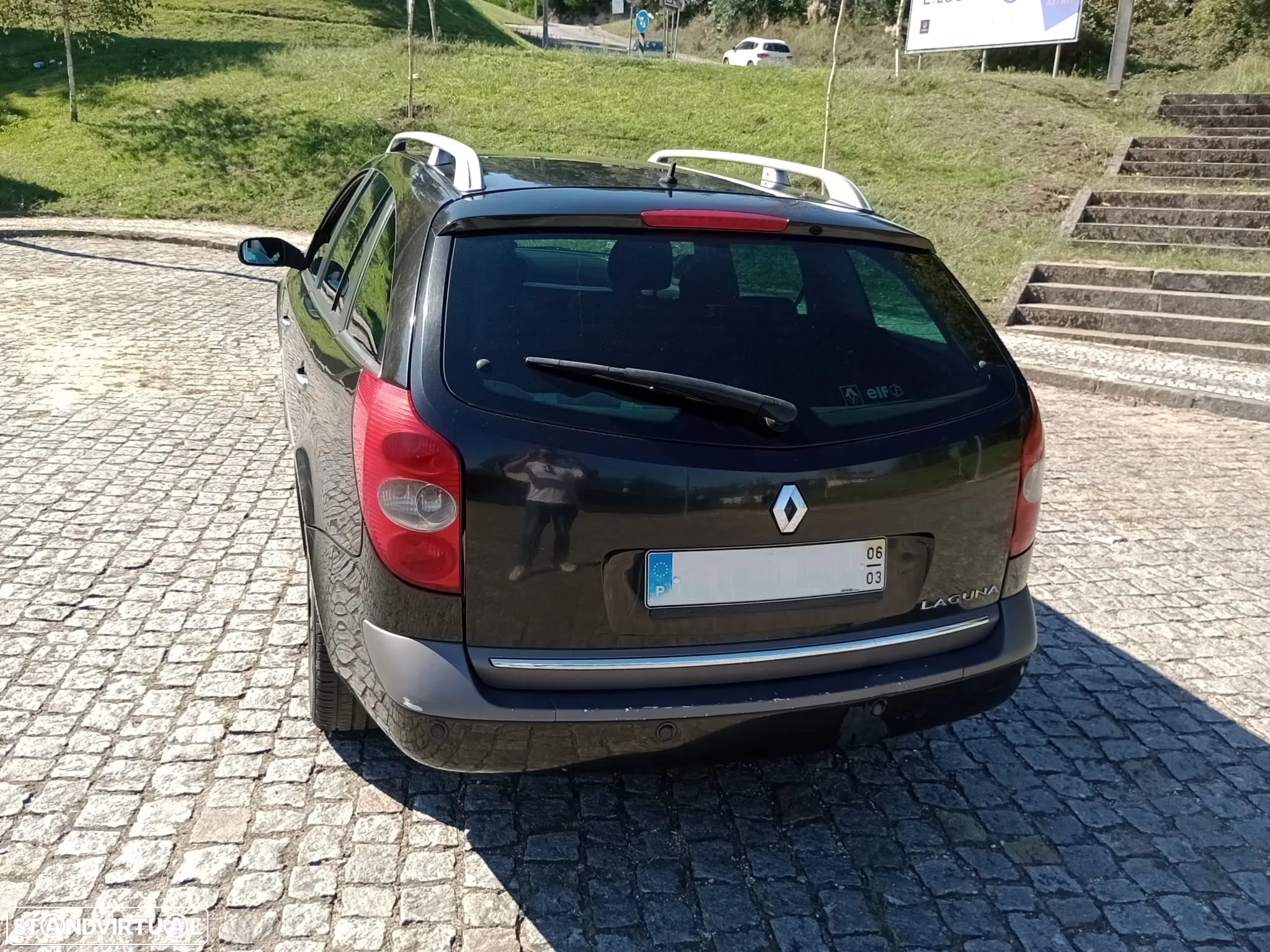 Renault Laguna Break 2.0 dCi Dynamique Luxe - 4