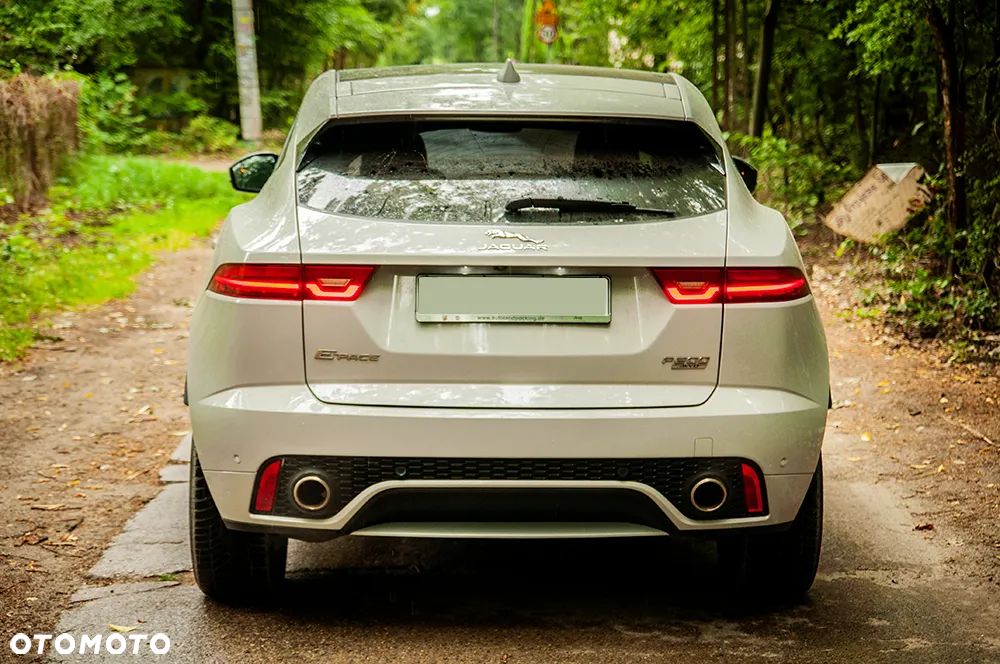 Jaguar E-Pace P200 AWD R-Dynamic SE - 10